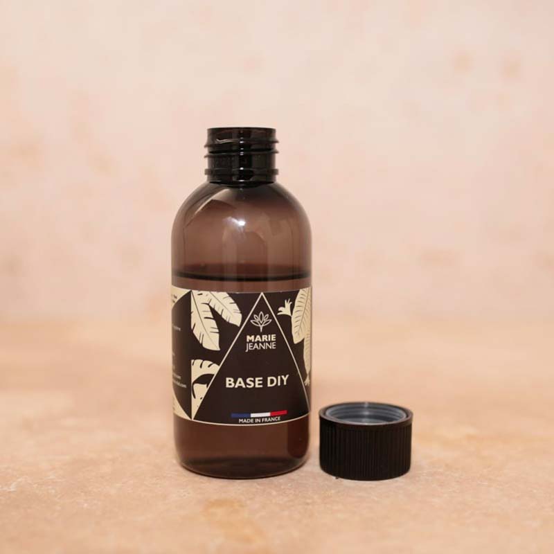 diy tekutý neutrálny základ 85 ml marie jeanne mafrenchweed 3